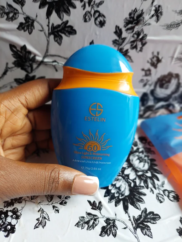 ESTELIN ULTRA LIGHT AND MOISTURIZING SUNSCREEN